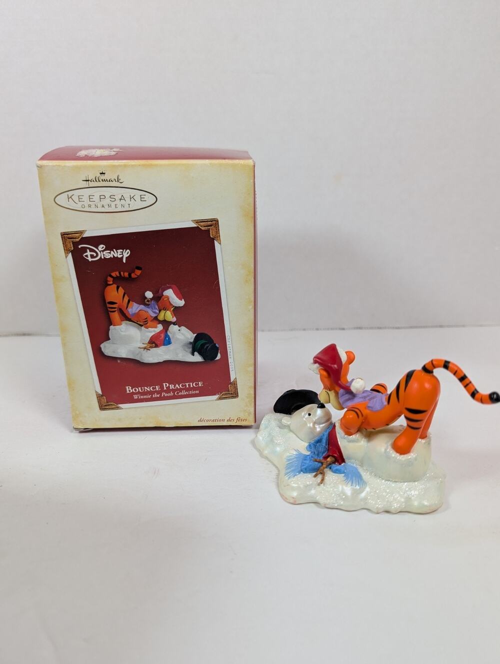 Hallmark Keepsake Ornament Winnie The Pooh Tigger Bounce Practice Disney 2005IOB